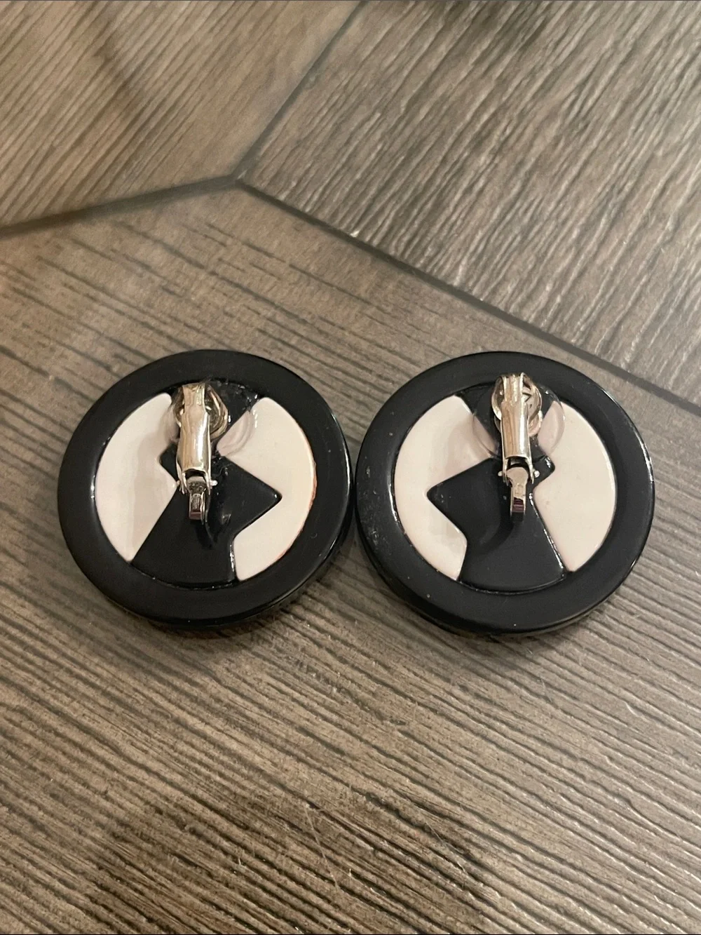 Vintage Black & White Geometric Button Clip Earrings Retro Mod Acrylic Earrings